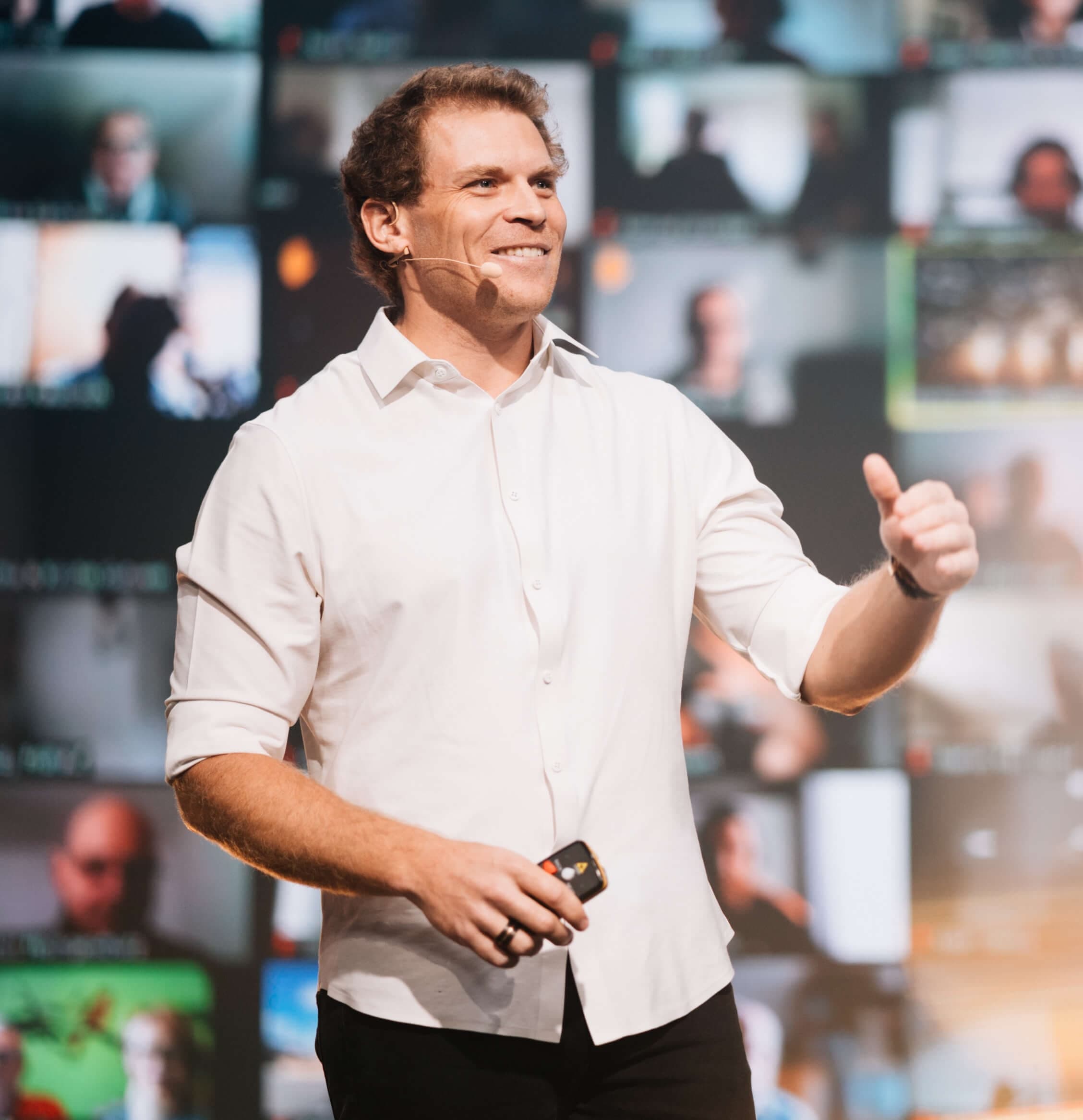 Julian Hosp Newsletter